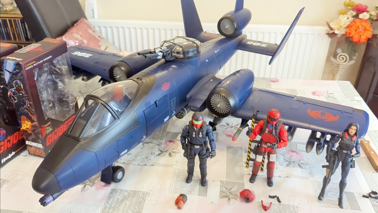 GI JOE CLASSIFIED haslab RATTLER, WILD WEASEL, GUNNER, BARONESS figure in hand look review (kind of)