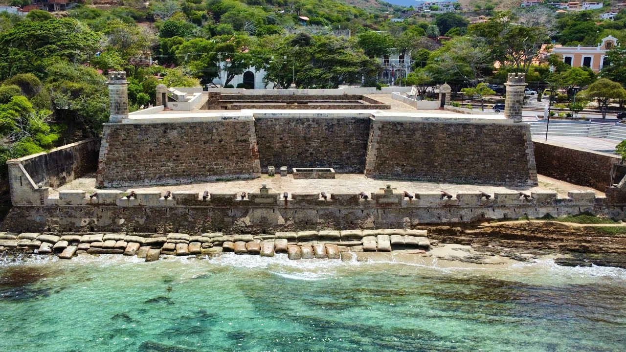 La historia más completa del Castillo San Carlos de Borromeo / Isla de Margarita / Venezuela🇻🇪