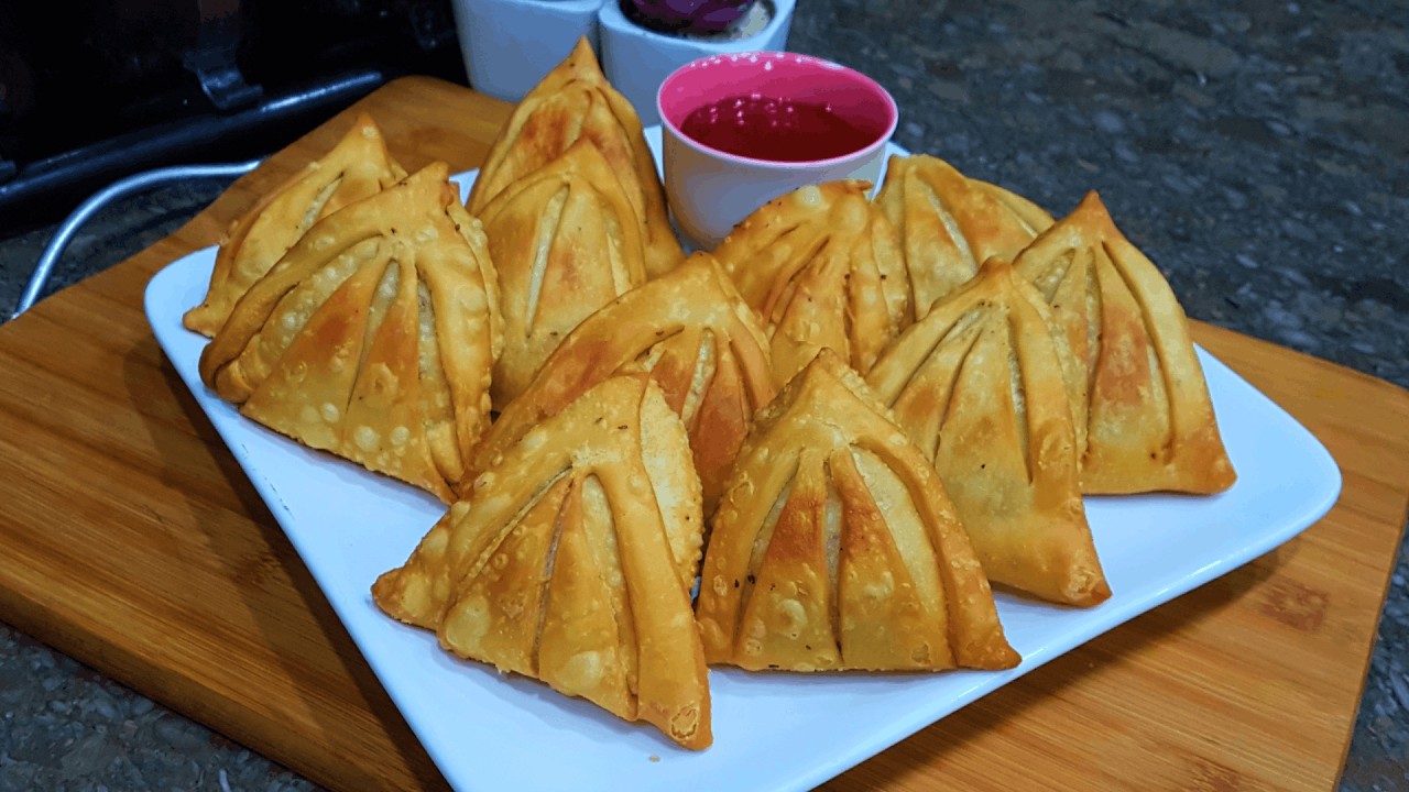 Aloo Samosa Recipe ( Ramadan Series)