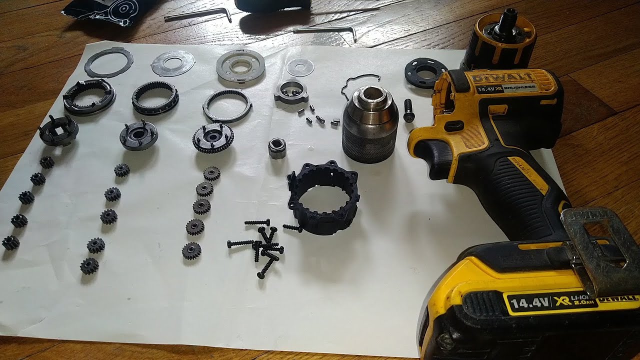 Шуруповёрт Dewalt DCD 732 D2. Замена патрона. Сборка редуктора