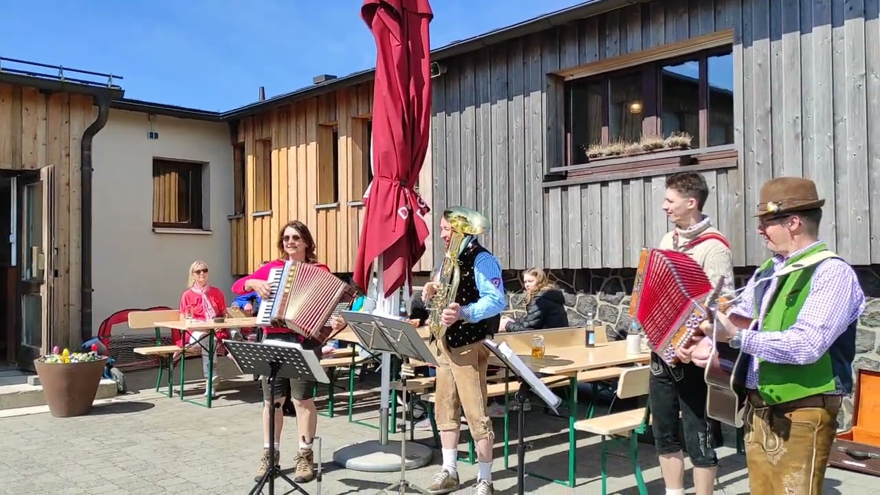 Rhöner Urstoff auf der Kissinger Hütte am  17.04.2022