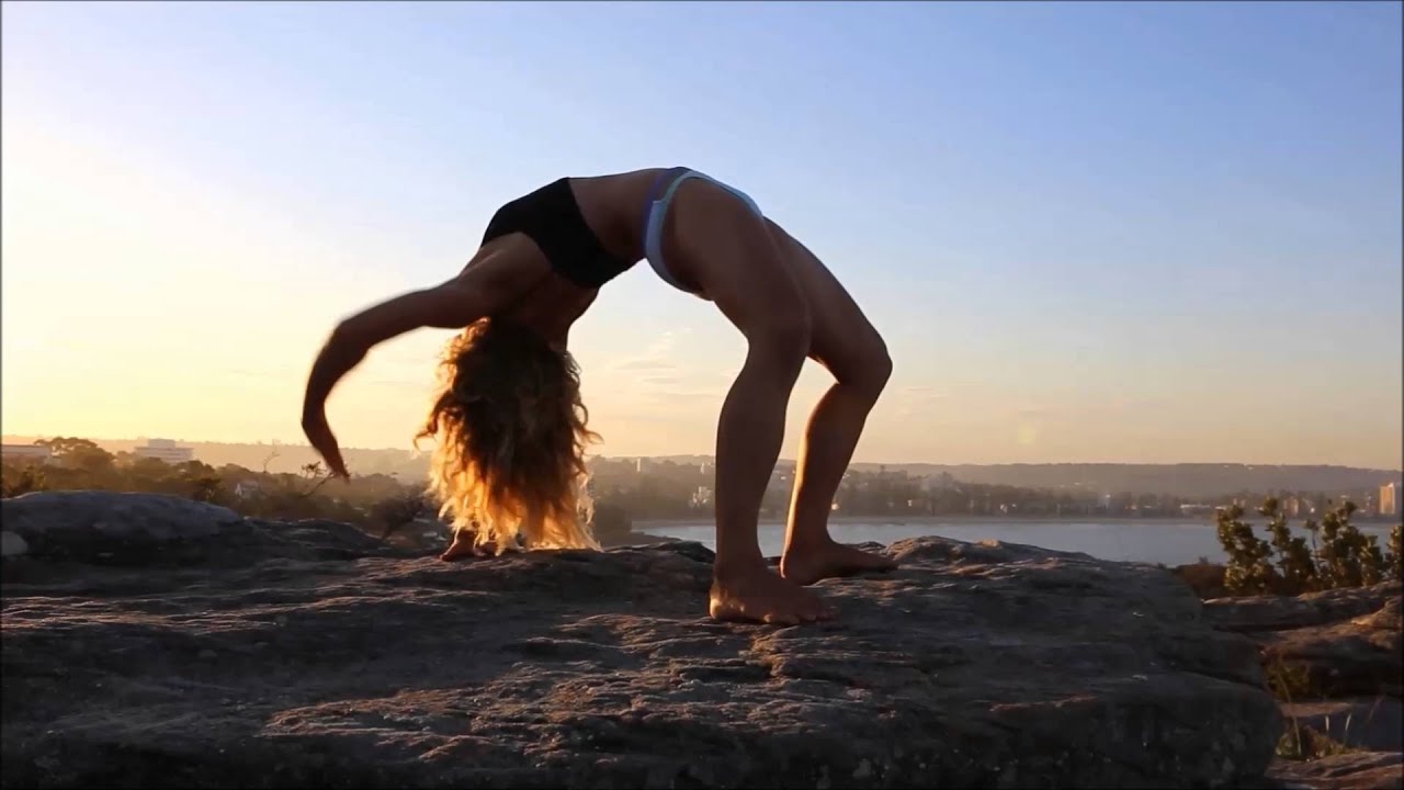 Fluid Surfer - The Surfer's Bible to Endless Performance & Injury Prevention