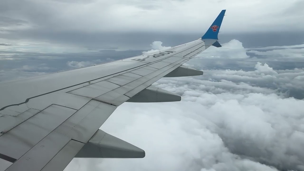 China Southern Airlines BOEING 737-MAX8 B-20CA : Landing at Guangzhou China (CAN/ZGGG)
