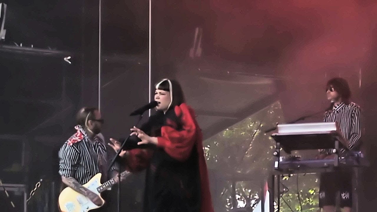 Vesta - Rakastut muihin tyttöihin - Live at Kesärauha festival, Turku, June 8, 2025