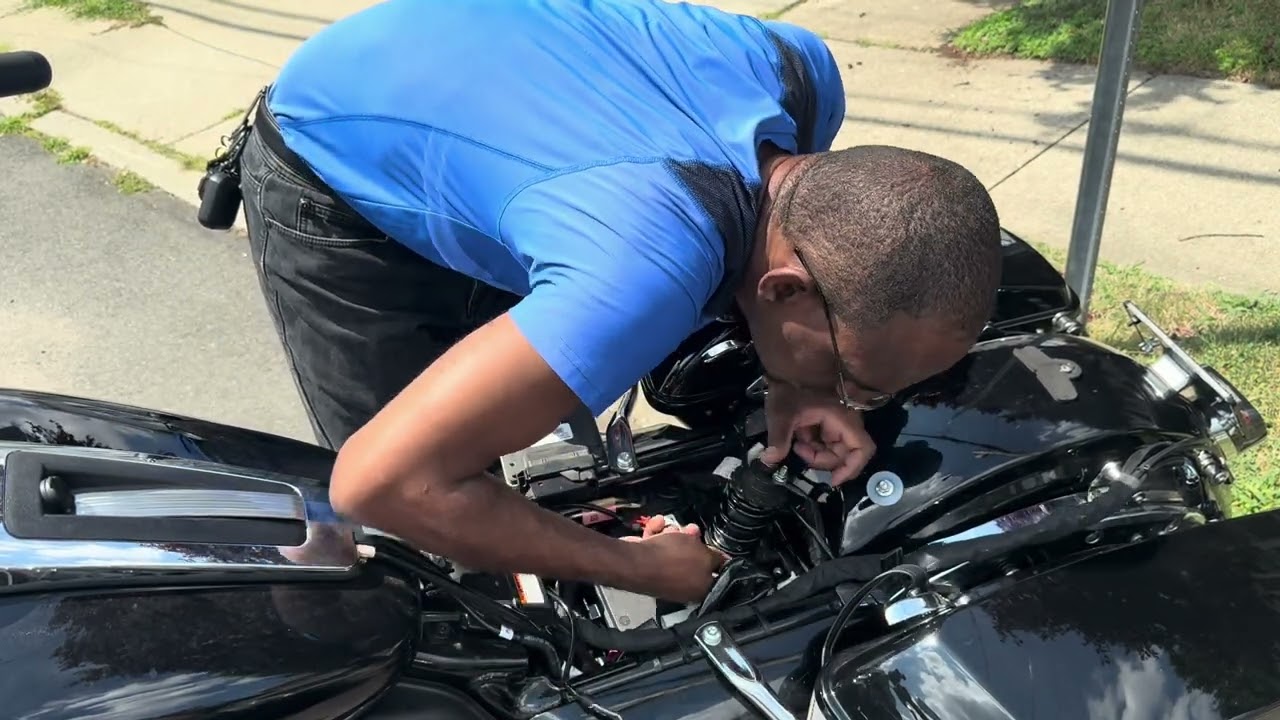 Harley 2023 Touring Police Seat / Competition Seat Full Installation / How To