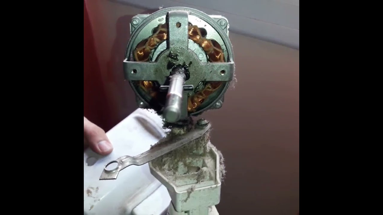 Como arreglar un Ventilador o abanico que no gira y hace Ruido?