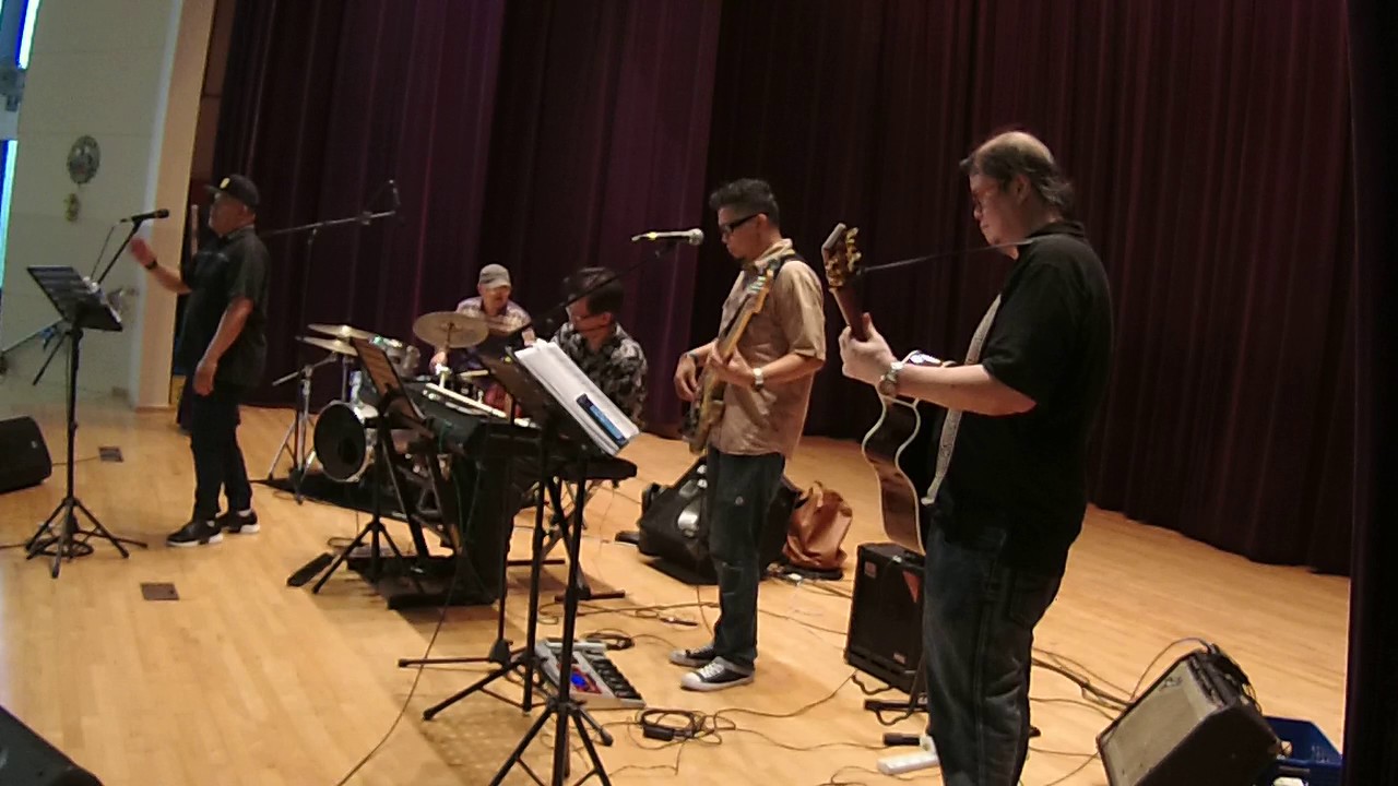 Englishman from New York - Boni de Souza & Friends
