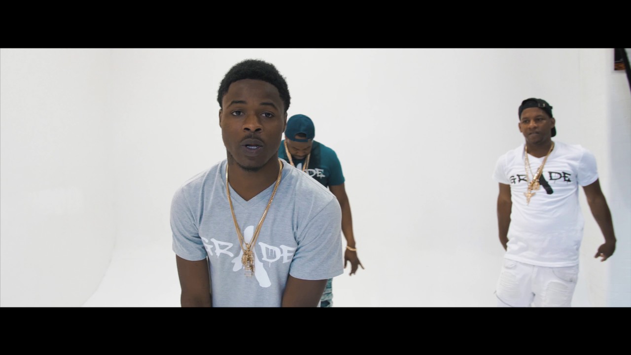 Dini & Poochie 2x - 