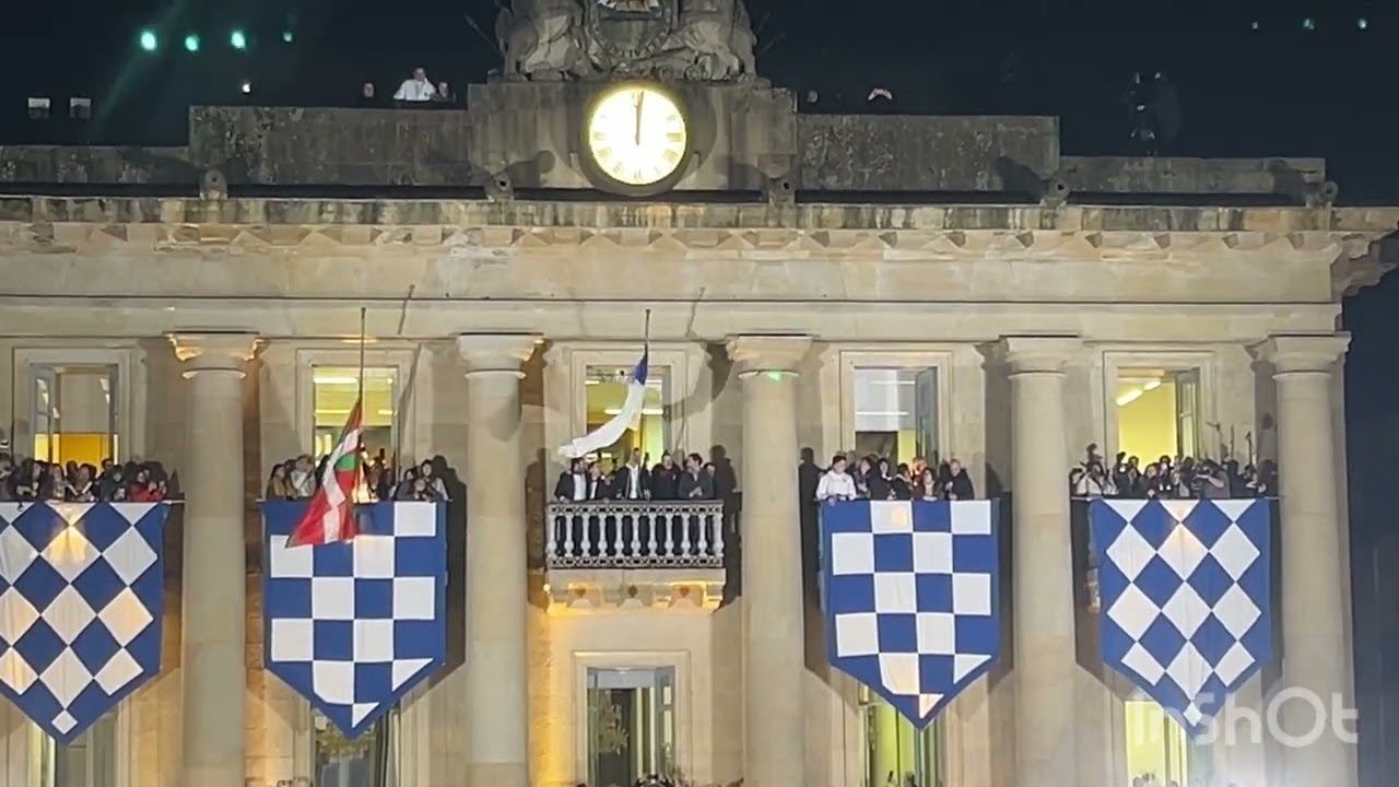 Marcha de San Sebastián 2025 Arriada de La Bandera desde la plaza de la Constitución
