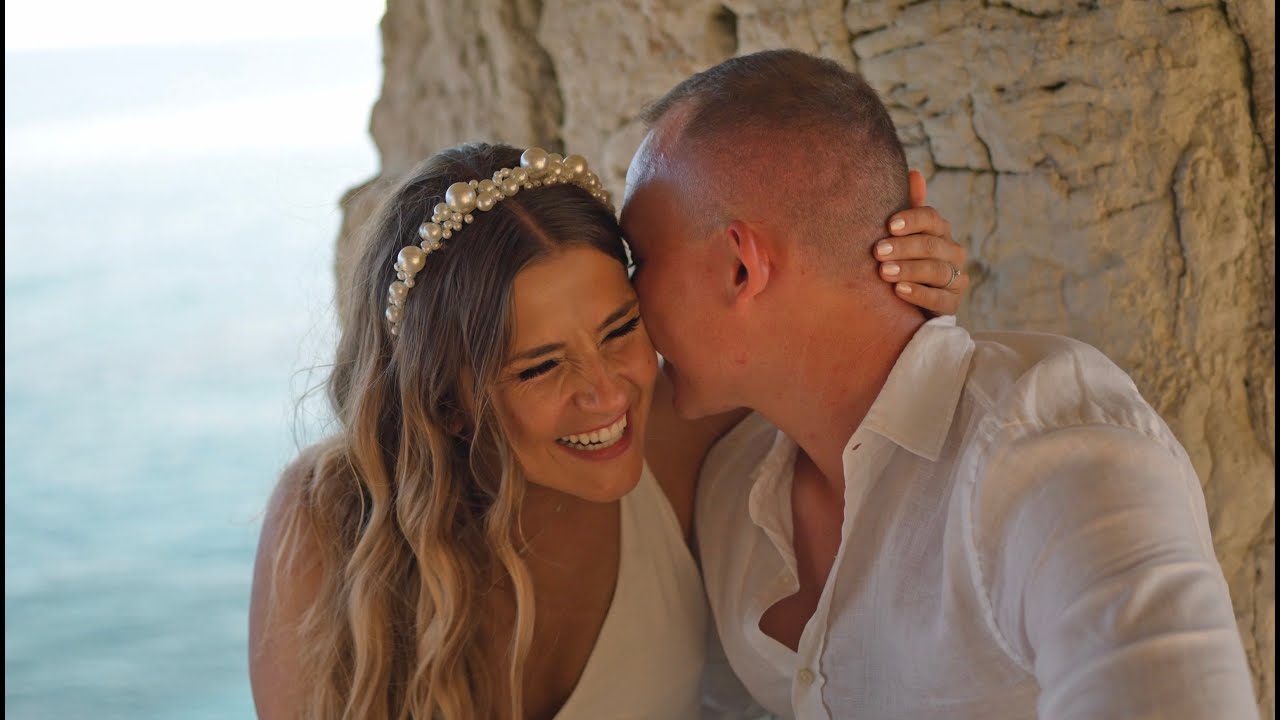 Lilla & Ádám  Esküvő Cipruson -  Wedding Highlights Sirens Happy Couples