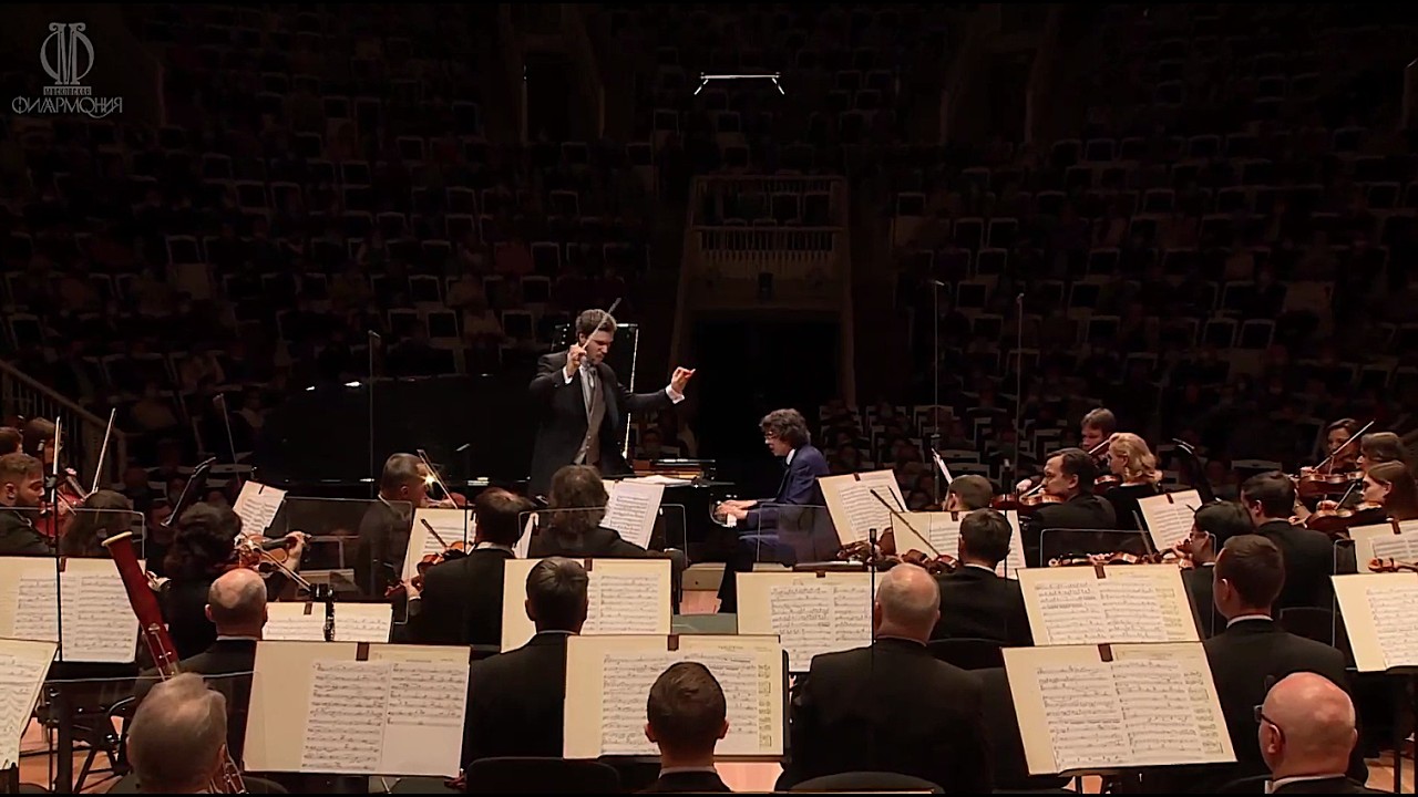 Lucas Debargue playing Rachmaninoff Piano Concerto No. 4