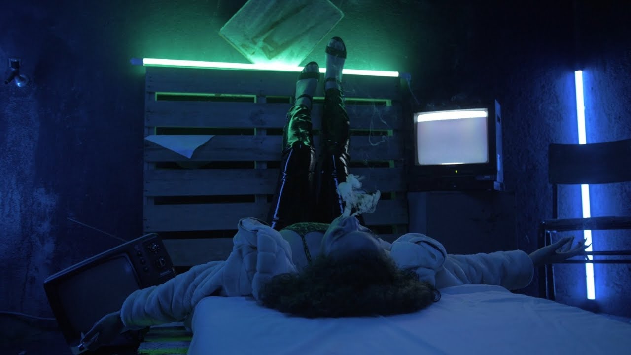 Nina R.A.E. - Addicted