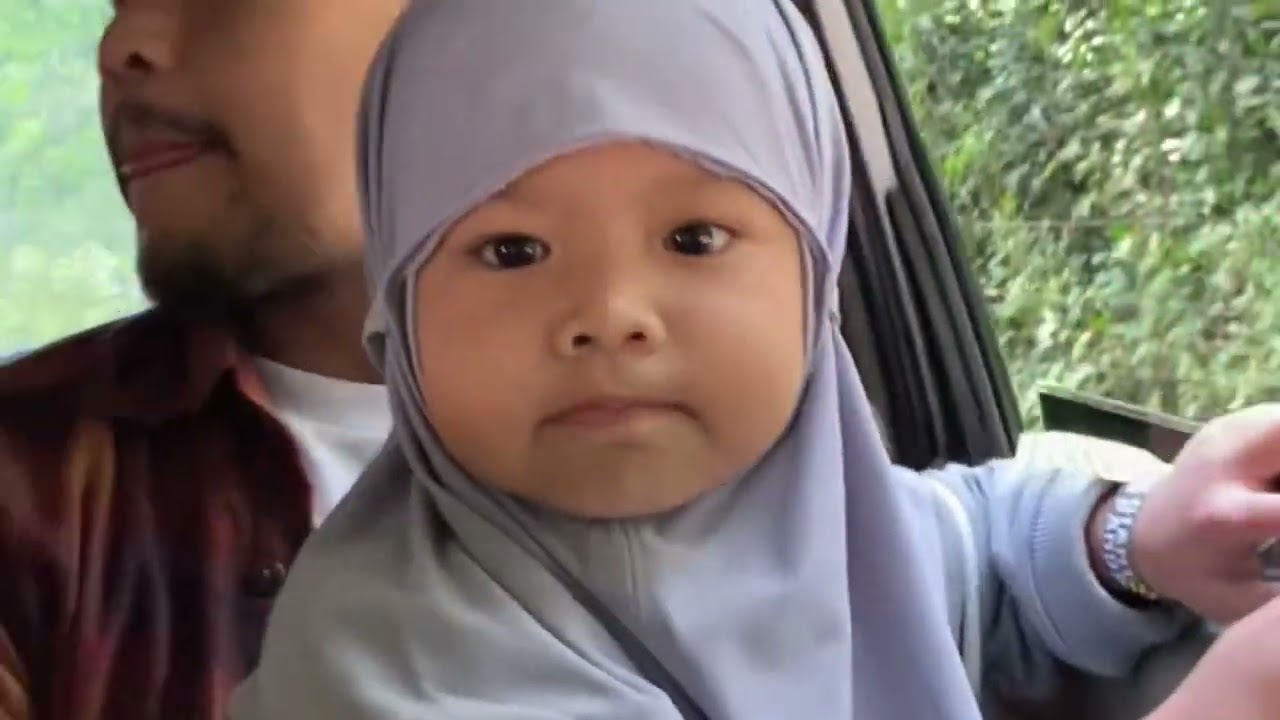 Taman safari with non shareen