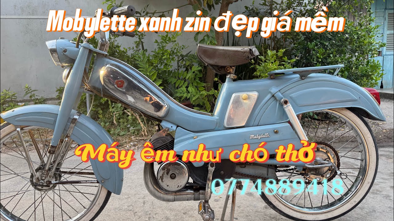 Мобильная модель Av85, синего цвета, отличный двигатель, прекрасное оригинальное состояние, досту...