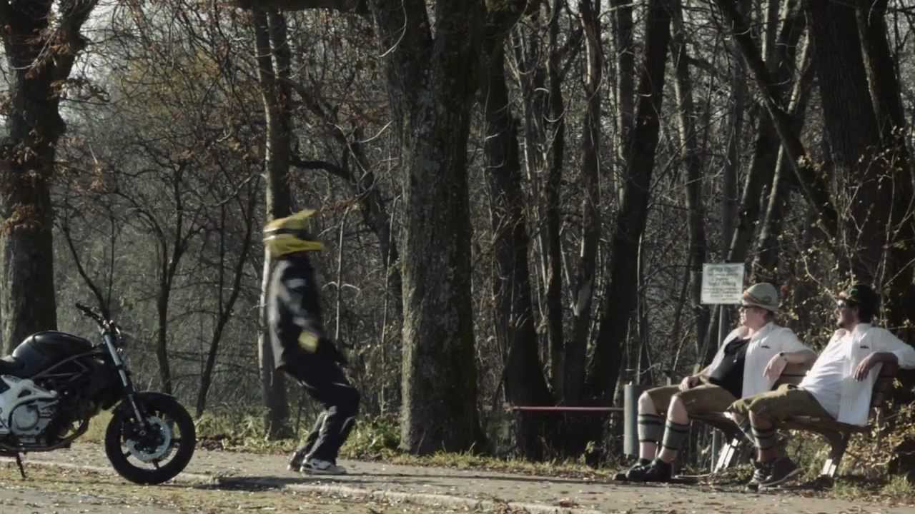 Losamol - Moped Csauth (Offizielles Stunt Musik Video)