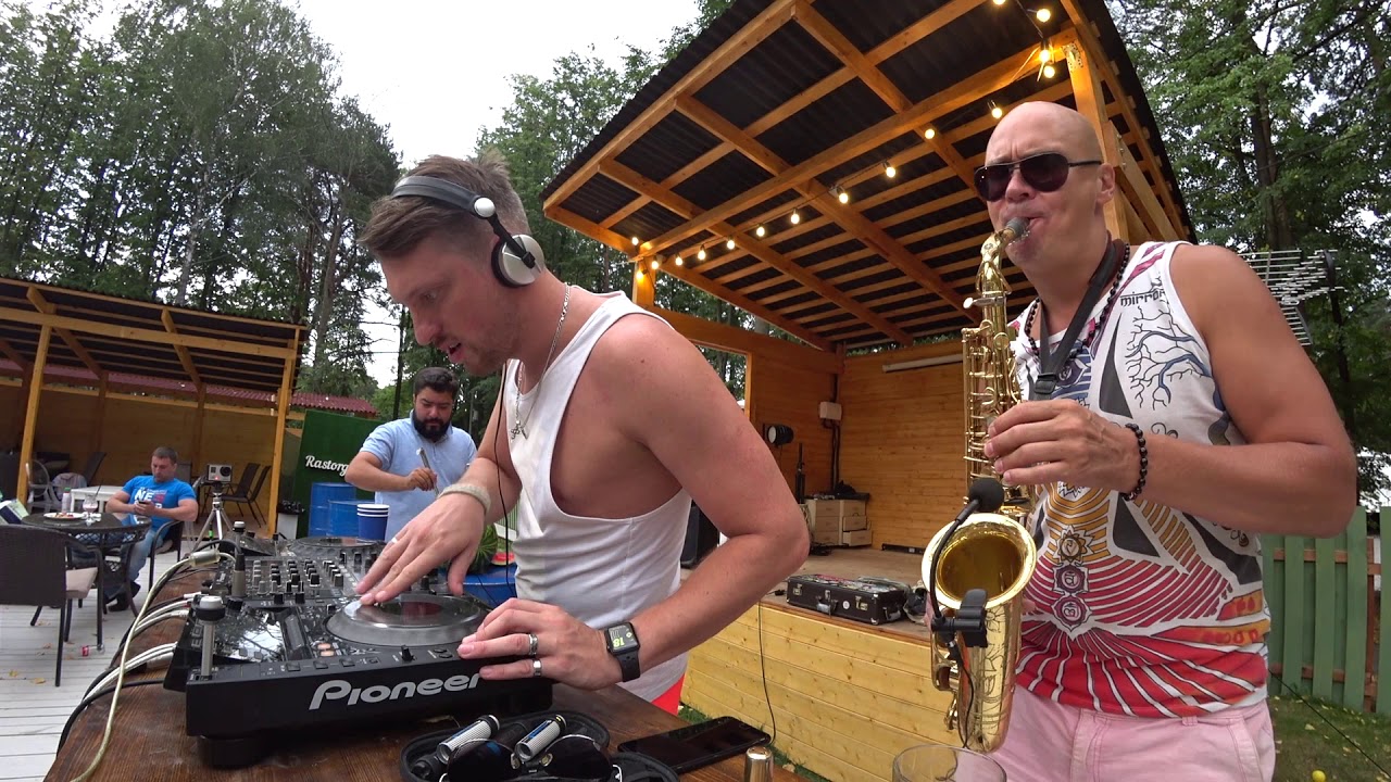 Dj Wilyam Delove & Syntheticsax - Summer Party (Saxophone House music improvisation)
