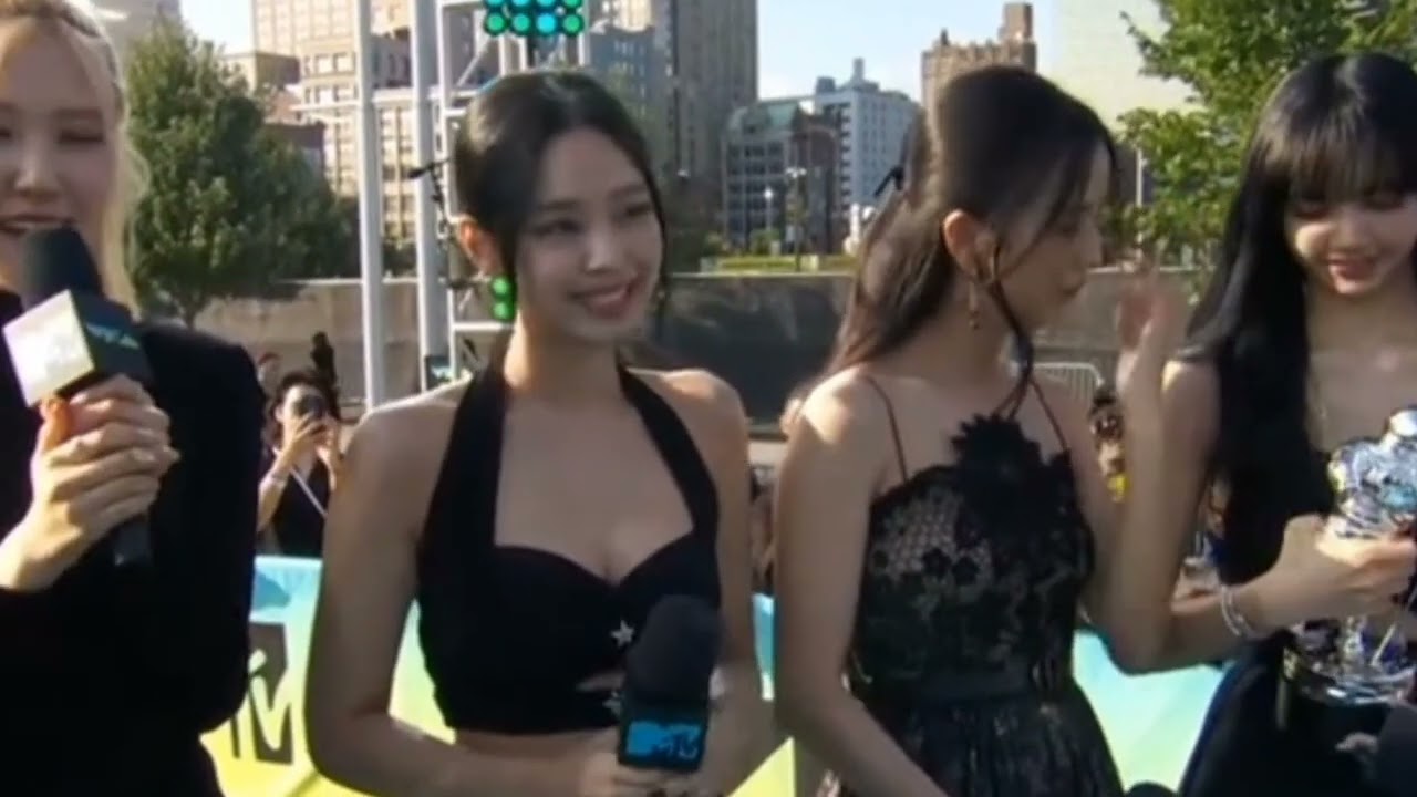 VMAs Best Metaverse Performance winner : Blackpink (interview)