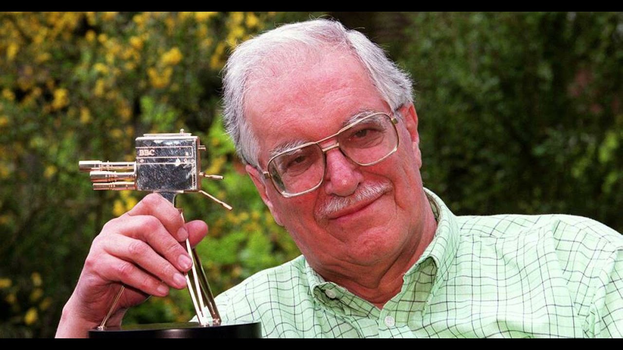 Gerald Sinstadt dies as tributes flood in for legendary BBC and ITV co