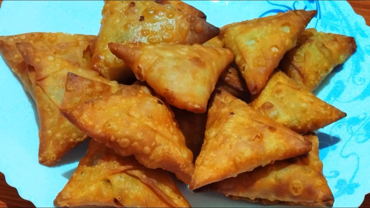 Street Shop Crispy Tasty  Onion Samosa/Samosa Recipe in Tamil/வெங்காய சமோசா
