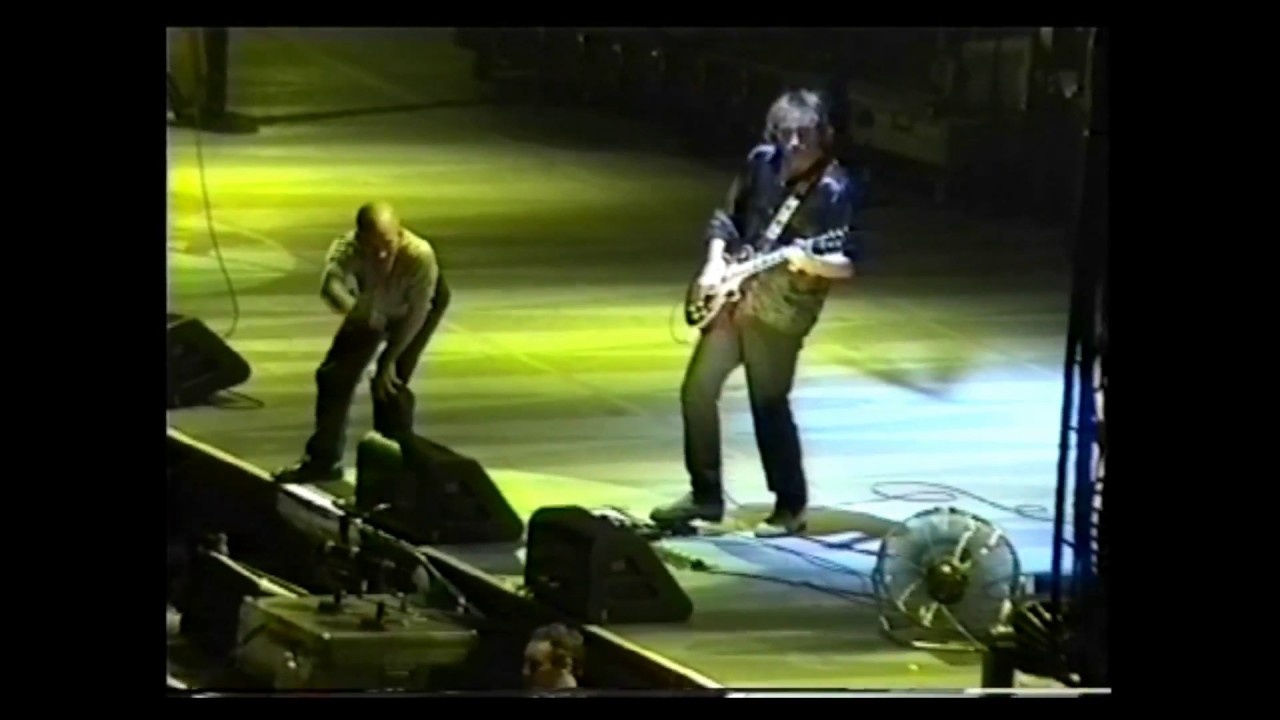 Rem 1999 07 11 Bologna ,Stadio Dallara,  Full show