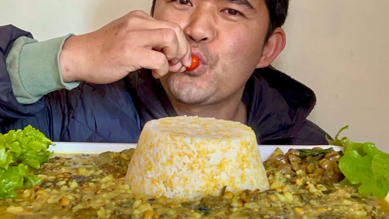 Рис с гундуком и мисаха. Для джадома это всё сладкое. Непальская кухня.