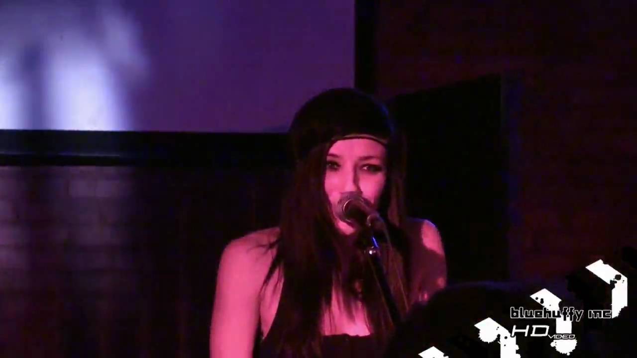 LIGHTS - I Want It That Way - Cover - Live in HD @ L3 Night Club in Saint Catharines