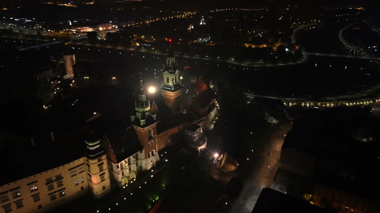 Wawel Castle, Krakow, Poland 瓦維爾城堡,克拉科夫,波蘭(Aerial Shot by DJI Mavic 5 Pro)-4K HDR