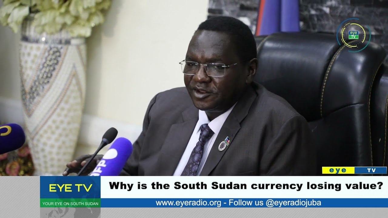 Why is the South Sudan currency losing value?