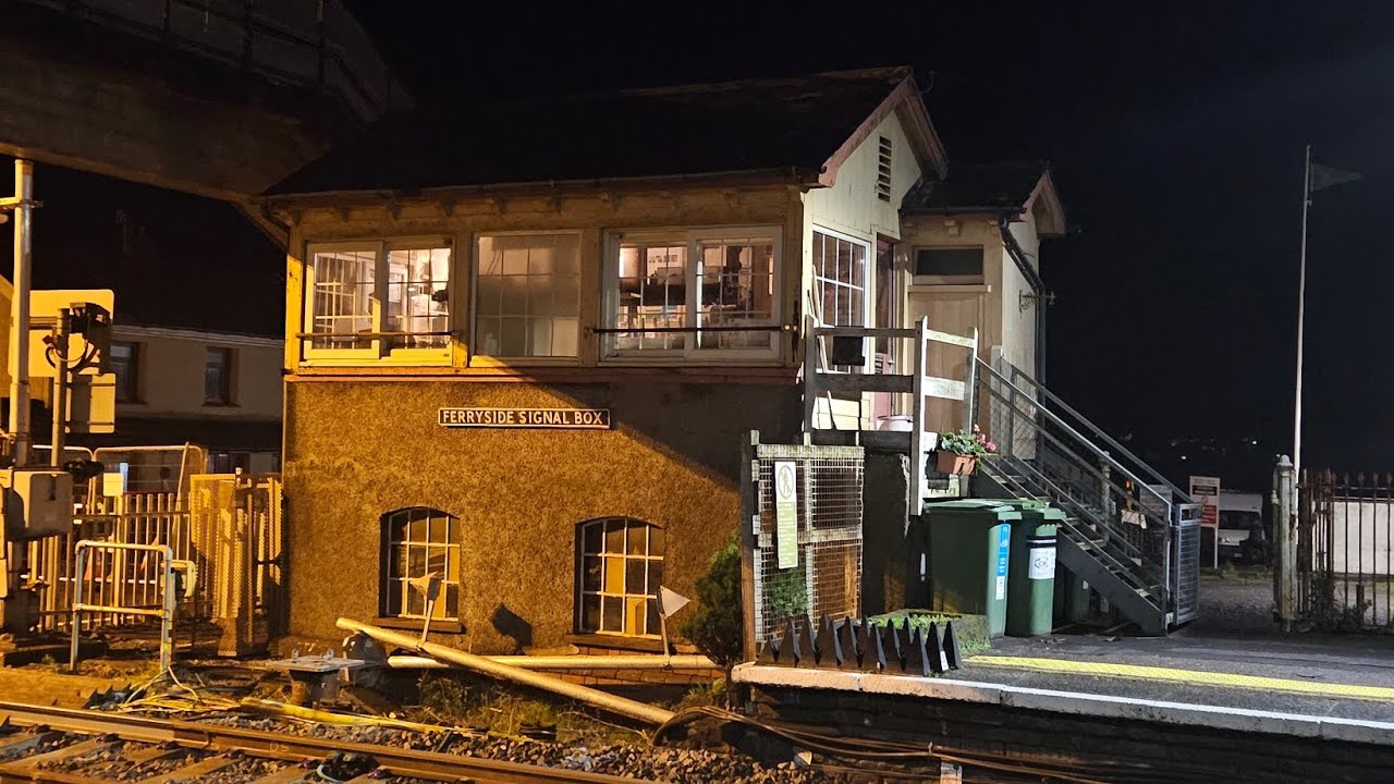 Last Day Of Ferryside Signal Box (includes final trains controlled by the box) (30/10/25)