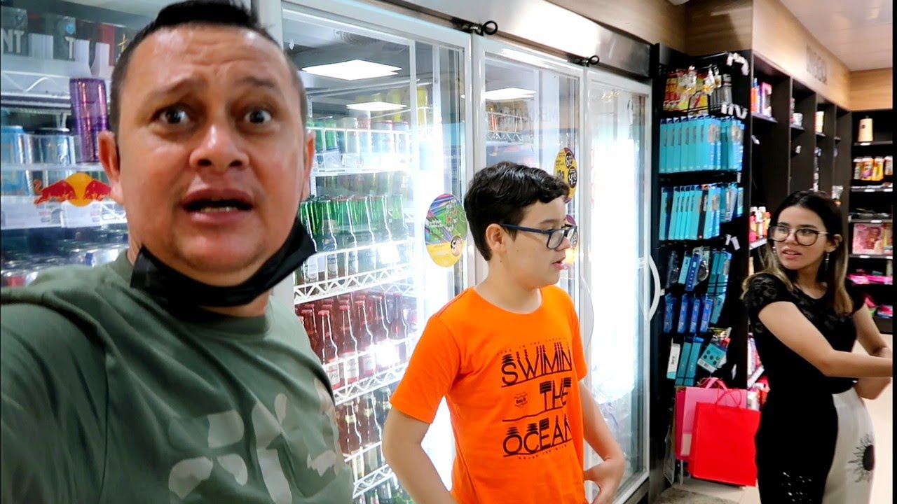 FICAMOS PRESO NA LOJA de CONVENIENCIA - Vlogs da Família Barroso