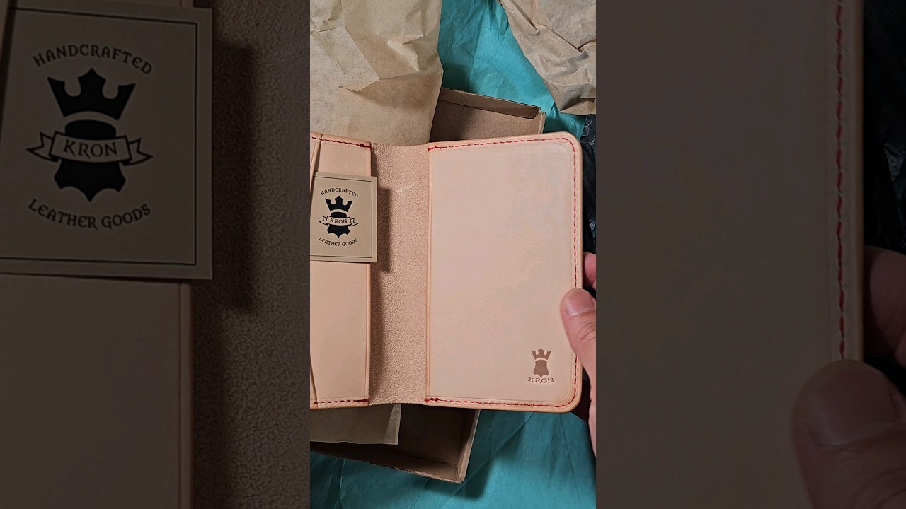 Unboxing | Full-Grain Undyed Vegetable-Tanned Field Notes Wallet Leather Cover by Kron Leather Goods
