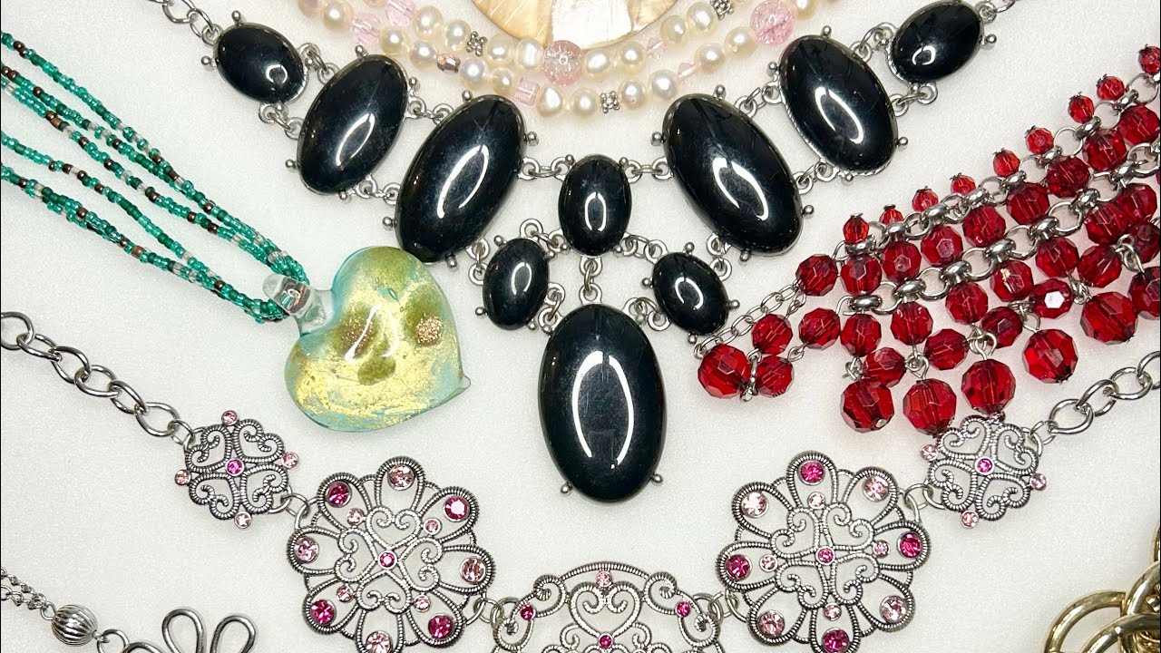 Фантастическое ожерелье из стекла в форме сердца и многое другое #niceellenjewelry #thriftstorefinds