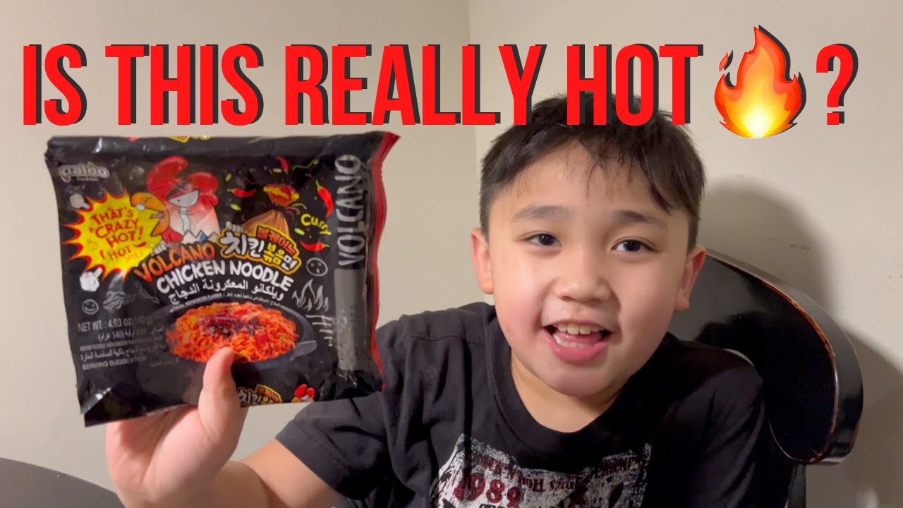 IT'S CRAZY HOT & SPICY VOLCANO NOODLES🥵