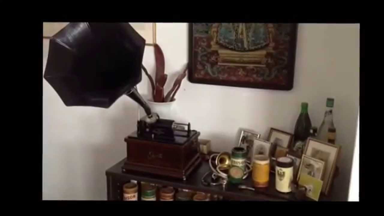 Recording a 4-minute wax Amberol cylinder on an 1900/01 Edison Home A Phonograph.