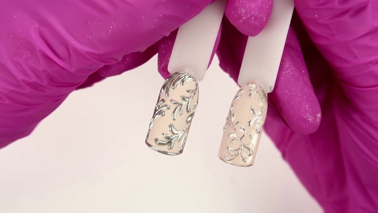 Mirror Ornament Nailart Tutorial :: Metal Manix Multichrome Indigo Nails : Odette Swan