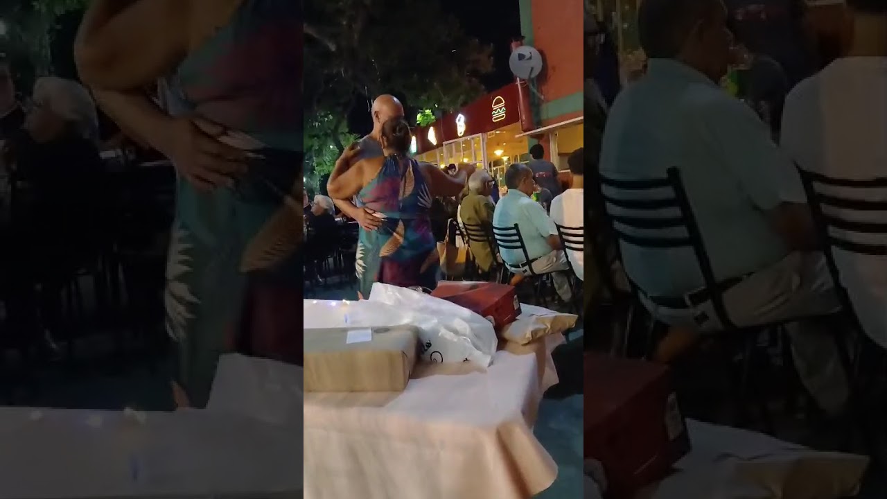 HUMBERTO RUIZ MORENO CANTANTE SOLISTA COVERS.PALMERAS.PERRA.
