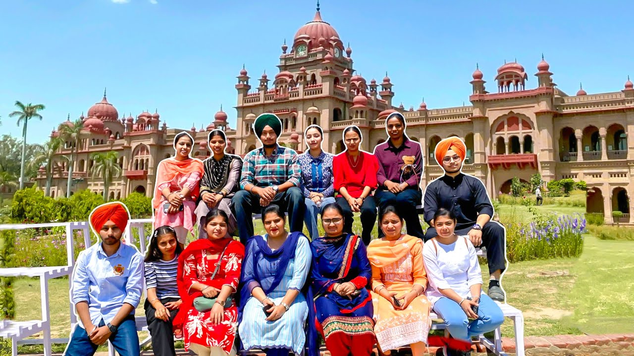 Visiting KHALSA COLLEGE with My College Friends 🤩