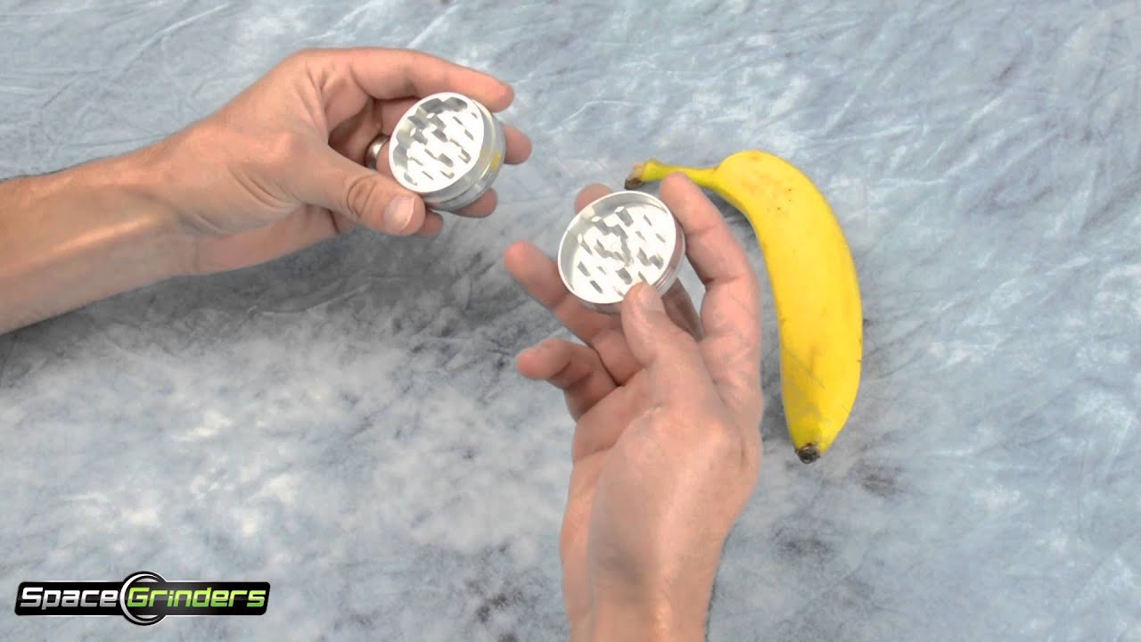 Space Case 2 Piece Small Product Demonstration - Space Grinders