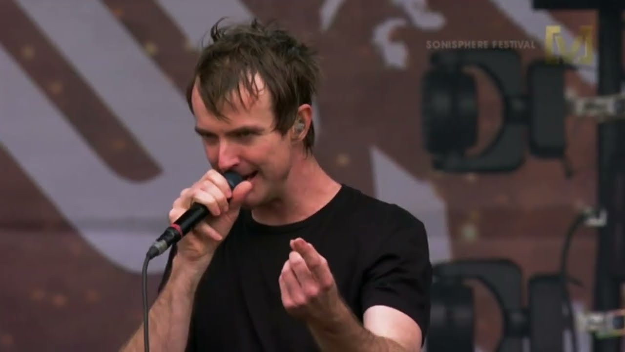 Karnivool - New Day (live at Sonisphere Festival, 2014)