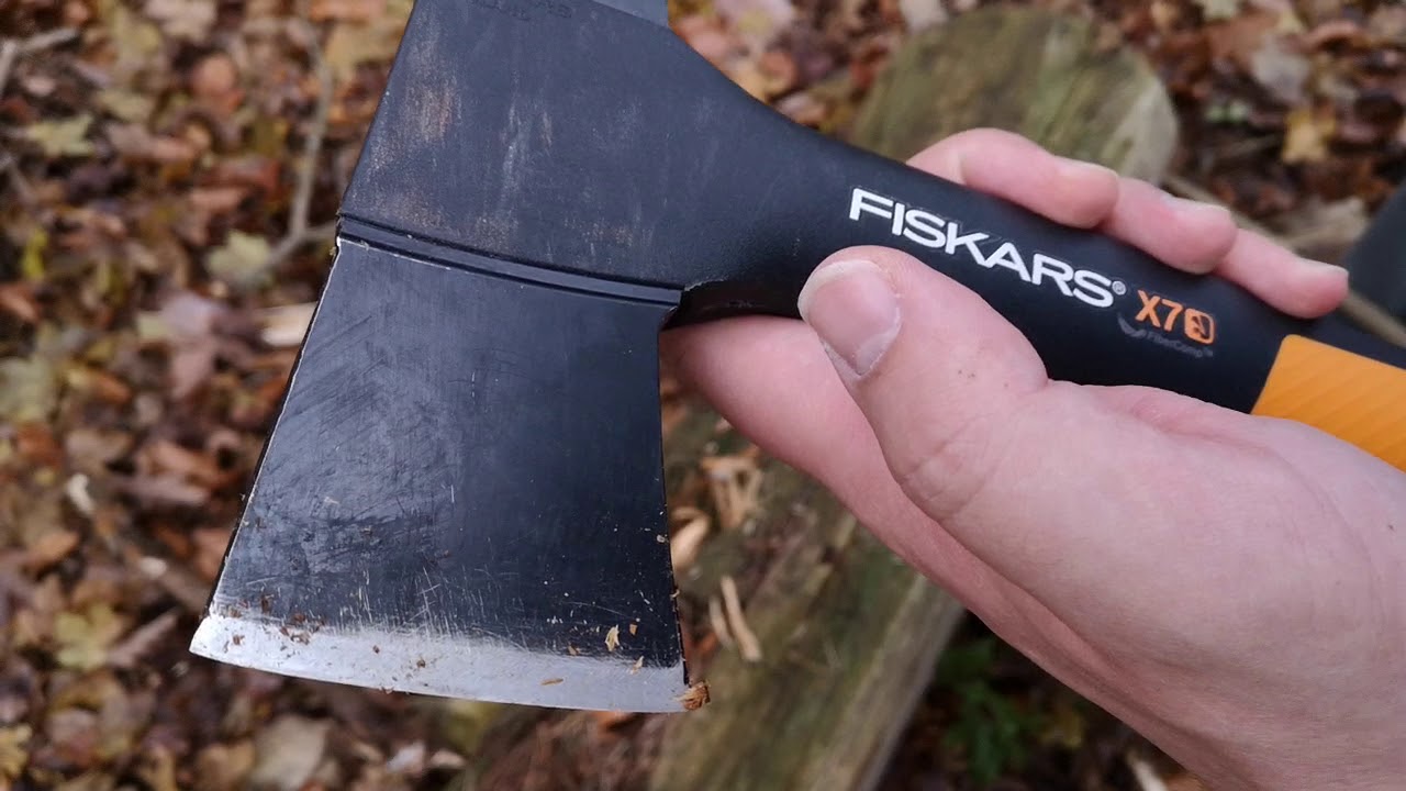 Fiskars X7-XS - Günstige Axt für Bushcraft und Survival?!
