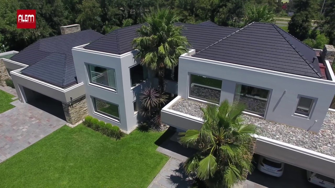 Alem Propiedades | Espectacular Casa en Saint Thomas Sur | Canning