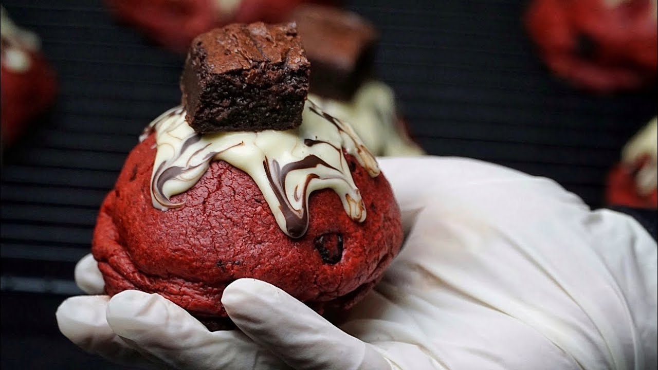Red Velvet Cookies With Brownies |  New York Style Red Velvet Cookies