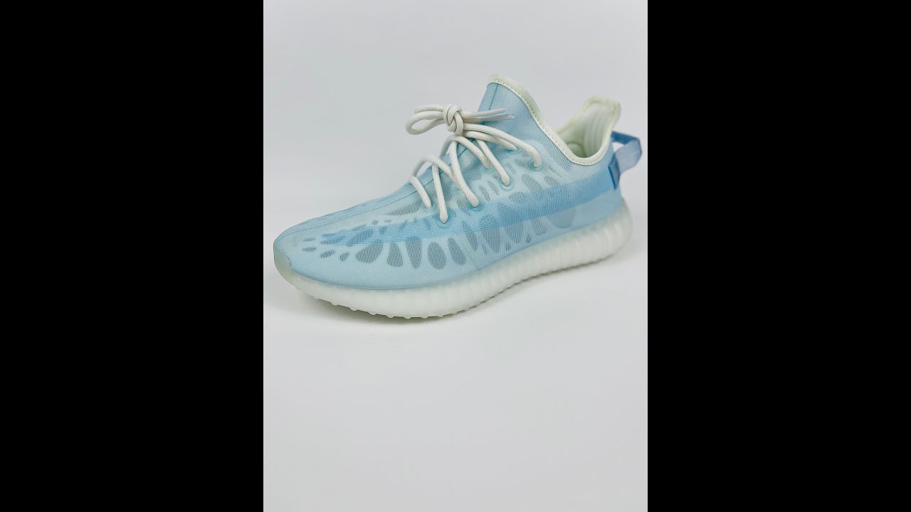 Adidas Yeezy Boost 350v2 MONO ICE, sample in hand, FIRST LOOK