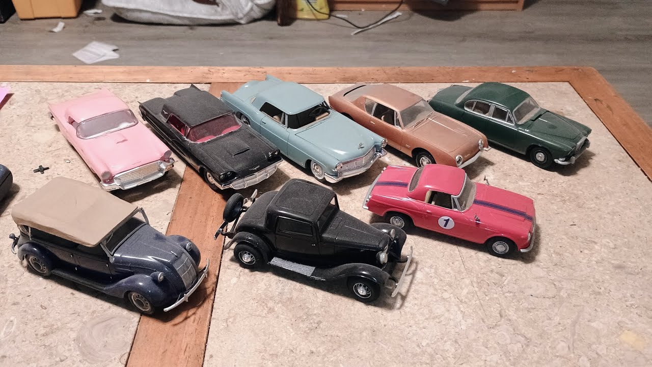 Small scale group build 26 entry