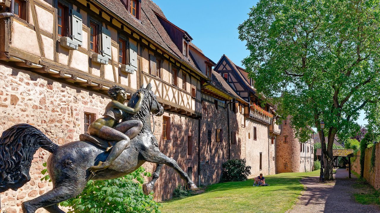 A Riquewihr en Alsace, 3 gîtes de charme sur le rempart de l'an 1500.
