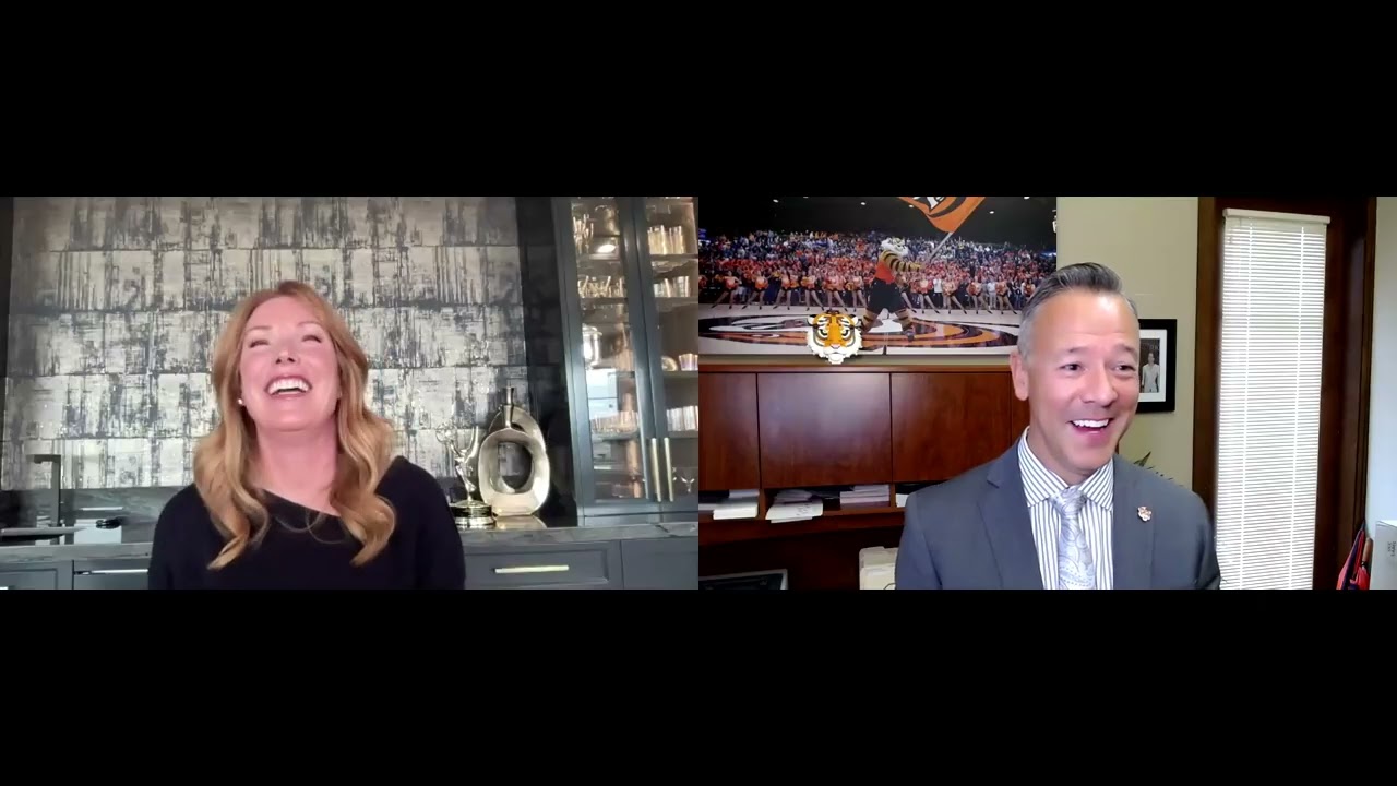 Pacific Conversations with Heather Cox '92