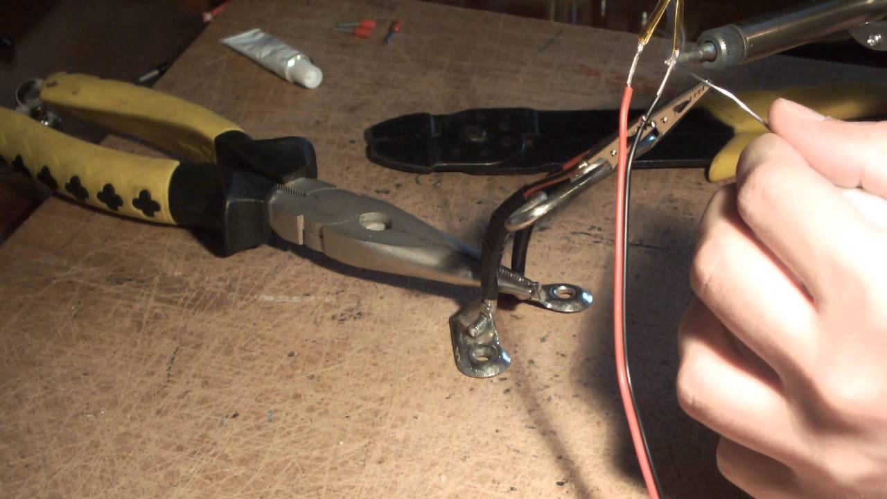 Tutorial de Montaje - Impresora 3D: Prusa i3 - Cama caliente fuente y cables (Parte 8)