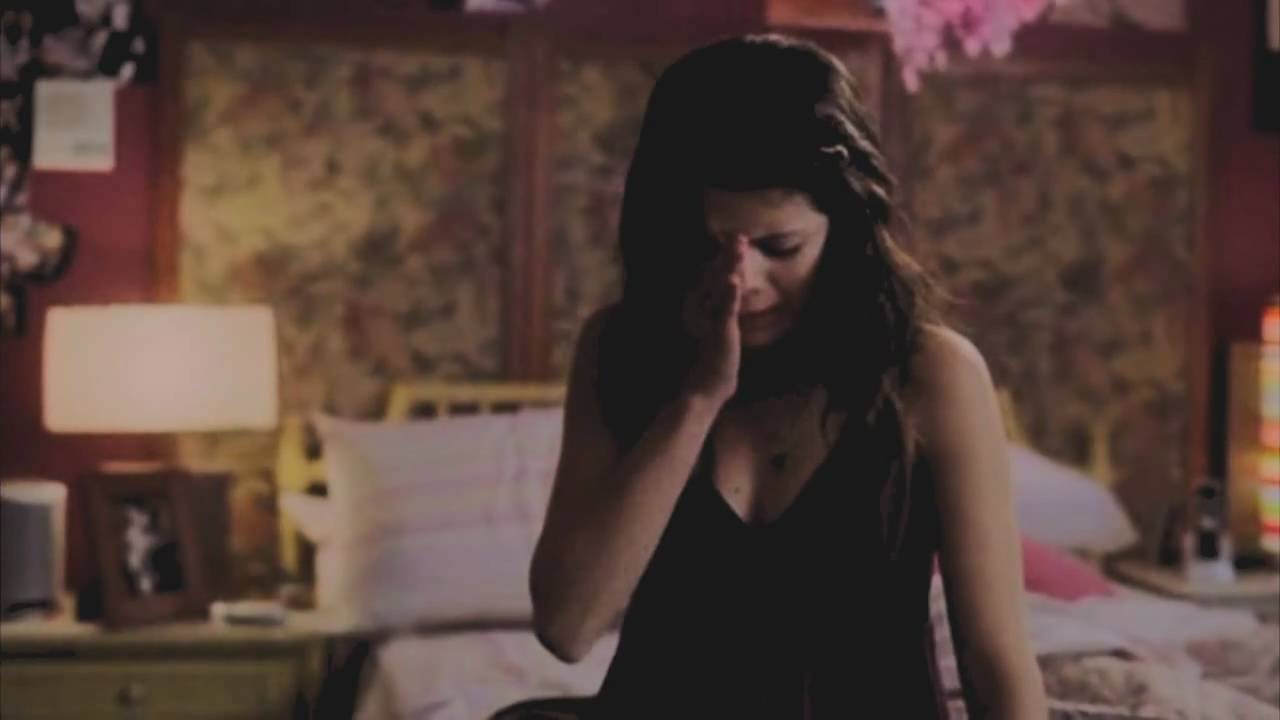 pieces // demi && selena (delena)