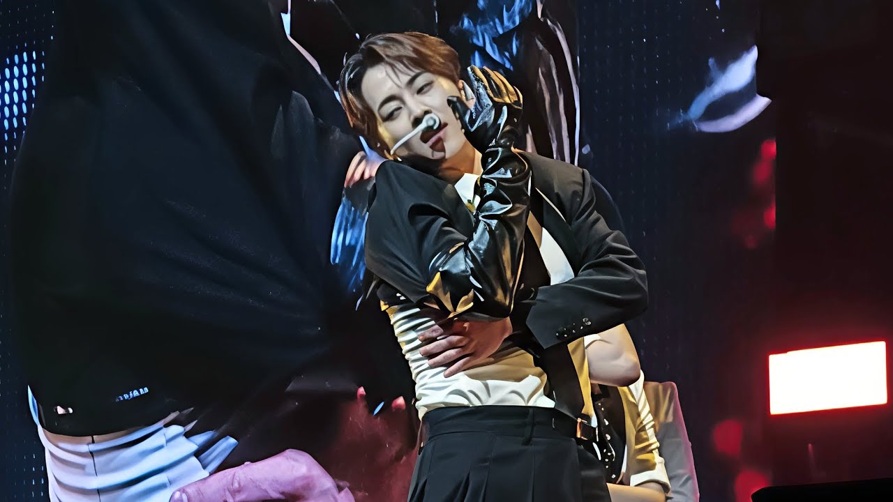XIUMIN - Can't Help Myself | 2025 XIUMIN FAN CONCERT X Times ( ) in Manila | Fancam