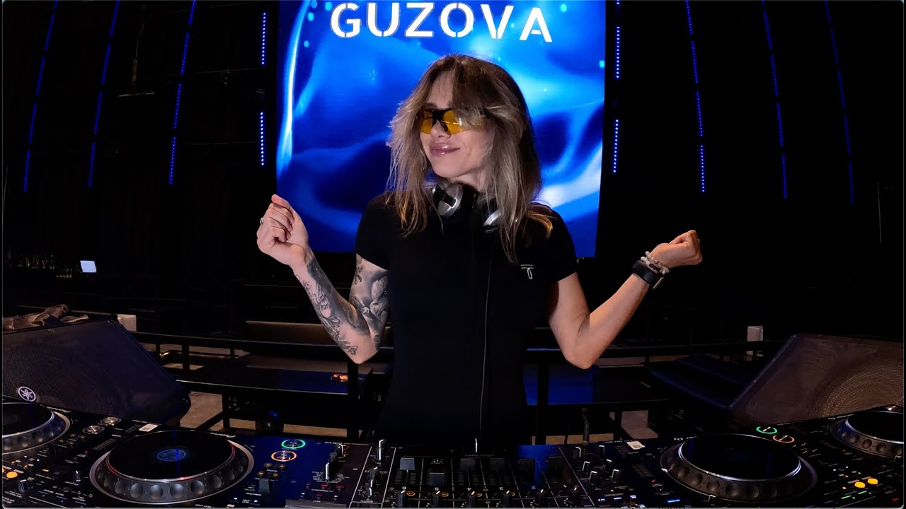 GUZOVA Podcast 19 | Melodic Techno DJ Set 2026 | Live Mix [Progressive House • Techno]